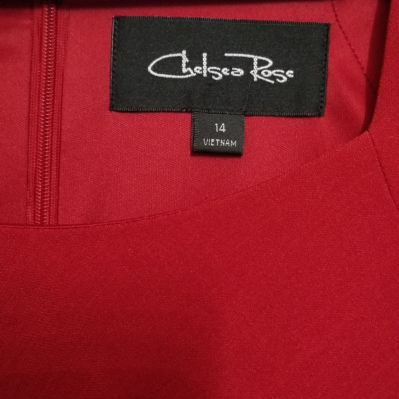 Red Dress - Picture 4 of 6